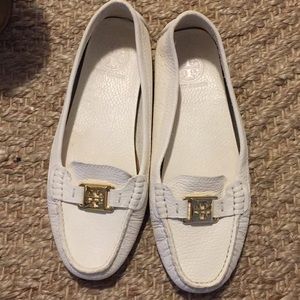 Tory Burch Kendrick driving moccasins! FIRM!!